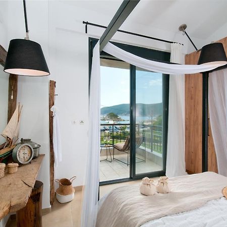Seathon Seafront Beach Villa In Kalamitsi Ngoại thất bức ảnh