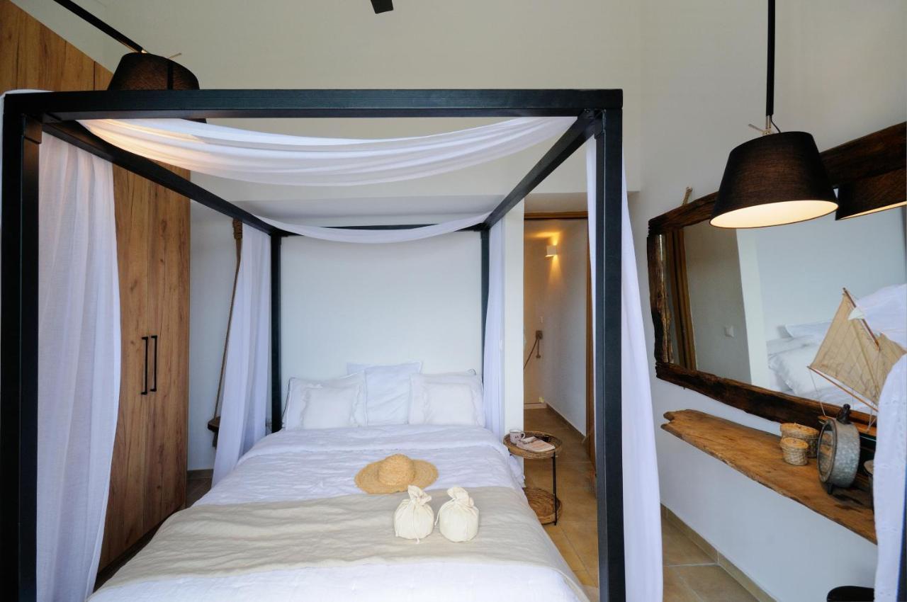 Seathon Seafront Beach Villa In Kalamitsi Ngoại thất bức ảnh