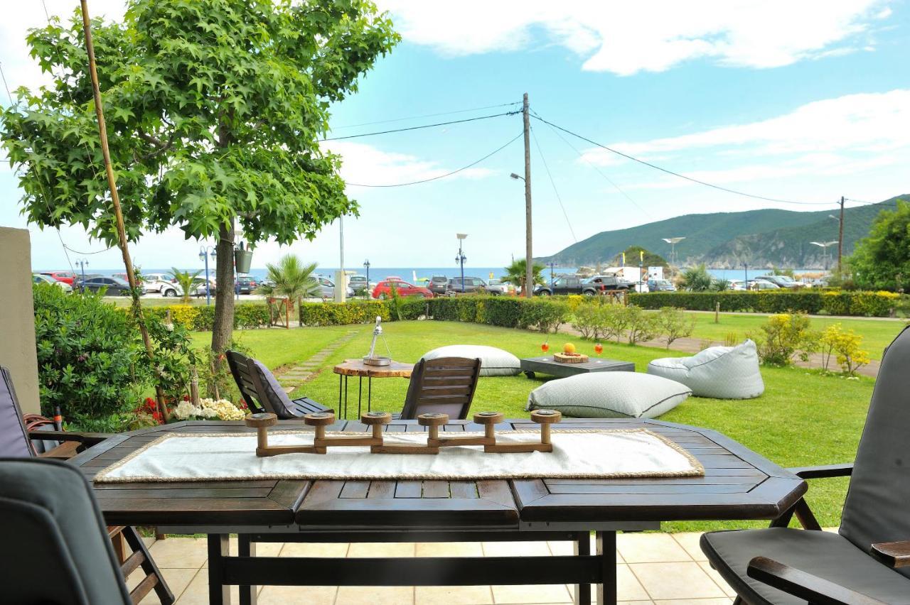 Seathon Seafront Beach Villa In Kalamitsi Ngoại thất bức ảnh